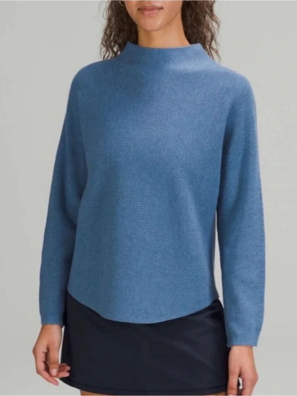 Lululemon Boxy Sweater
Size XS